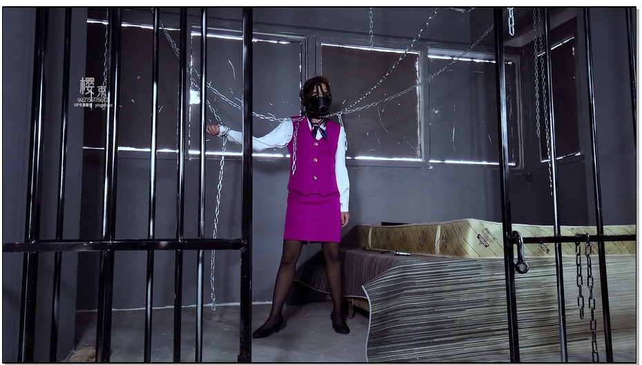 【樱束原创】锁链下的空姐沦陷过程 思思被关押再地牢,面对冰冷的地牢跟铁链是否还能如…