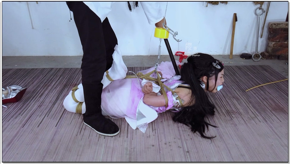 【樱束原创】斗罗大陆-小舞驷马篇 驷马捆绑审问小舞唐三下落，特别紧的驷马捆绑＋原味..