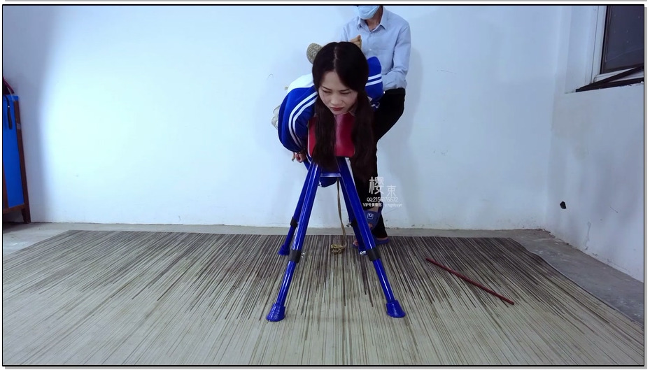 【樱束原创】体育老师对女学生的特殊体罚训练