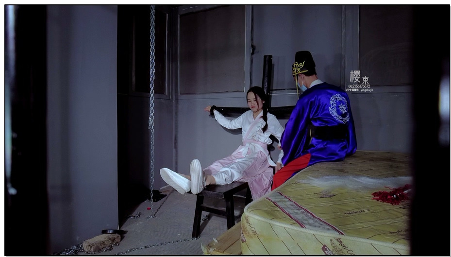 【樱束原创】吕四娘刺杀皇上被抓老虎凳审问 女侠吕四娘行刺皇上被抓关牢房，老虎登上..