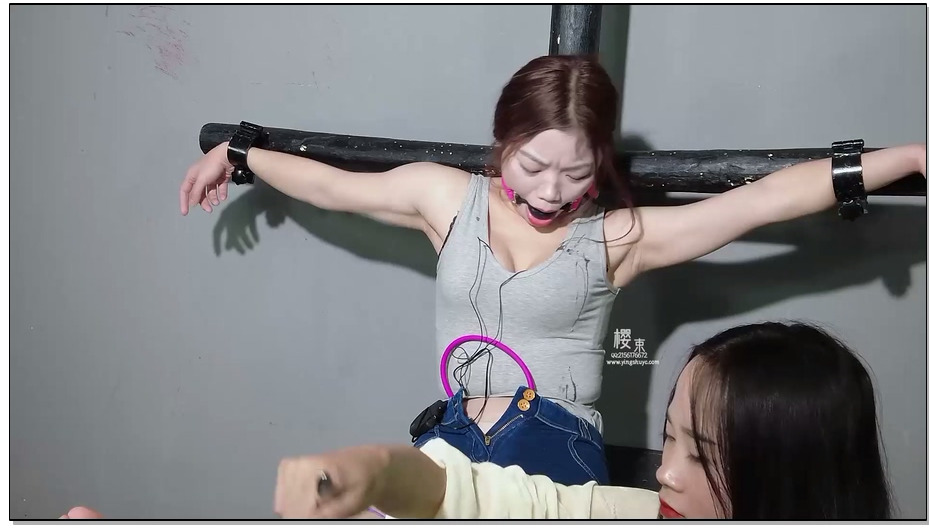 【樱束原创】白领沫沫的减压体验 白领沫沫因工作压力大来工作室减压！绑老虎凳上固定