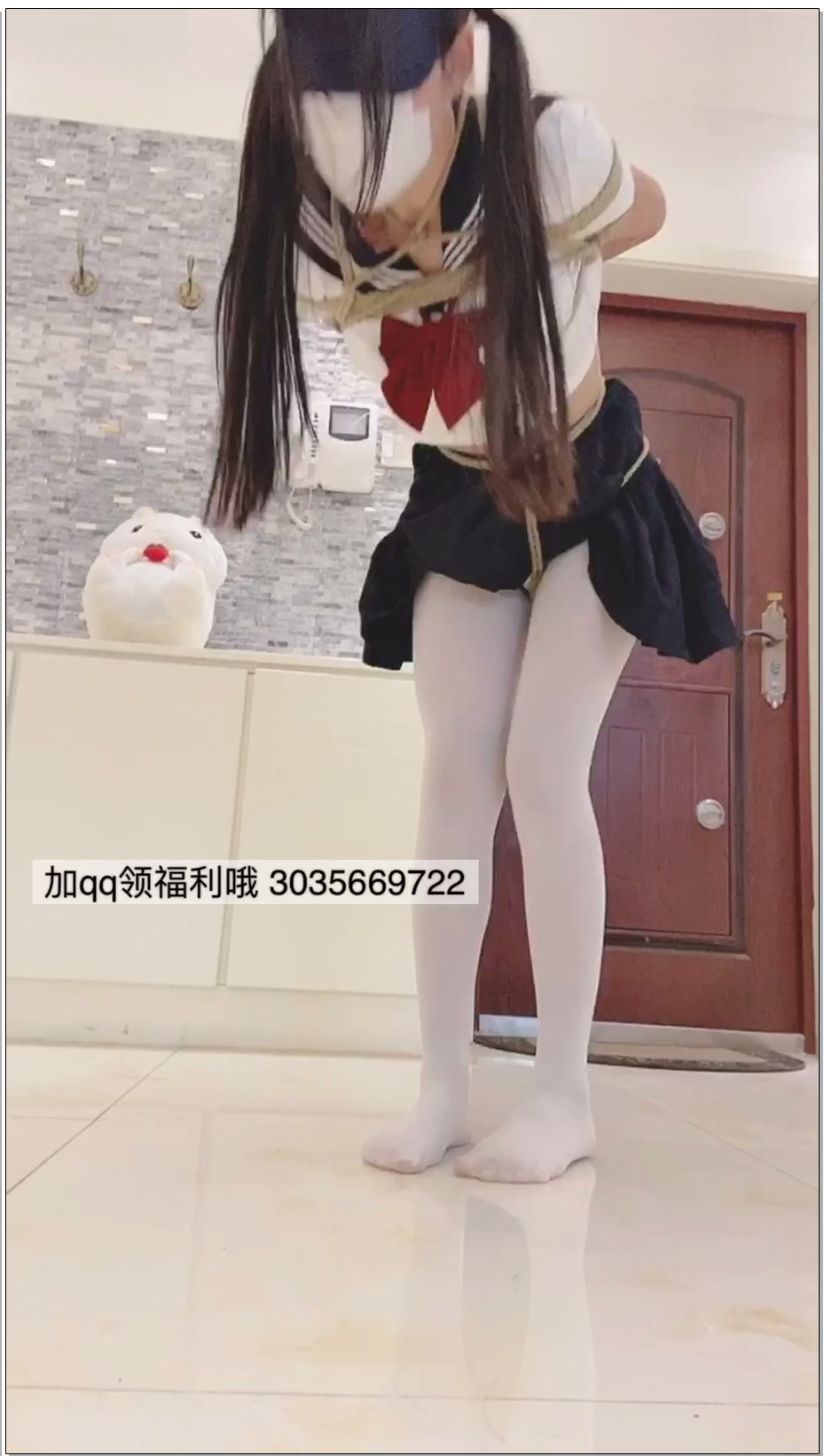 【窒物者】挣扎挣扎还是挣扎！嘴巴里塞的是小G穿了一天的棉袜，下面是双重TD
