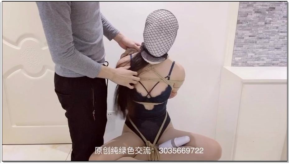 【窒物者】巅峰之作 超紧丝袜网袜套头不间断交替进行捂脸扇脸 nue头nue胸 越挣扎呼救..