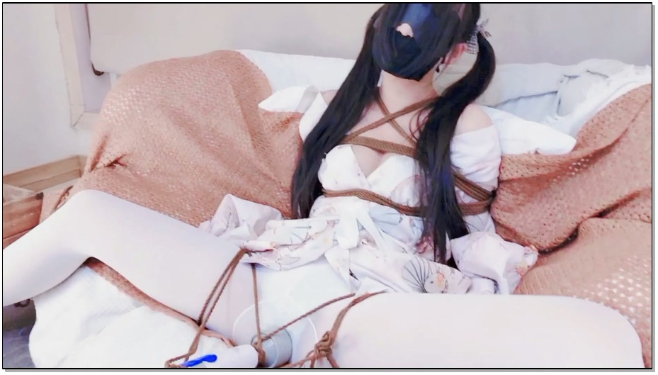 【窒物者】小G的和服捆绑很惊艳，肉丝+白棉袜+白色过膝袜+白色连裤袜+强G+藤条鞭打 