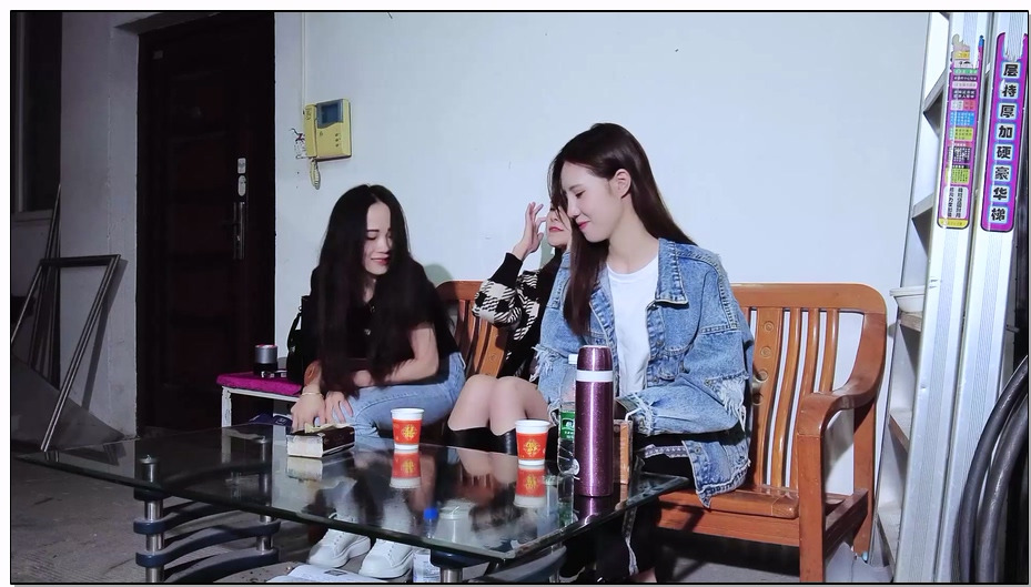 【樱束原创】面试陷阱第一集 慧慧的闺蜜拉拉暗中嫉妒慧慧比她优秀所以联系人贩子花姐…