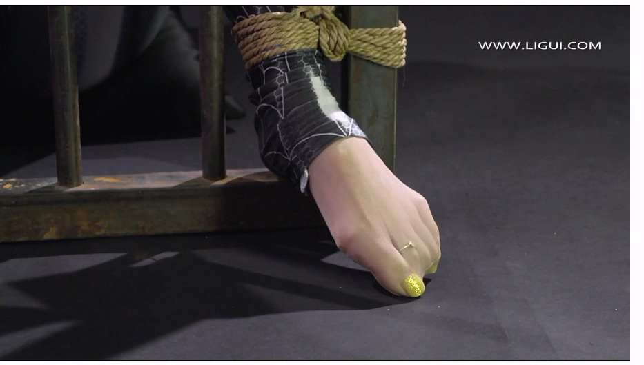 【丽柜美束】蜘蛛女陷落 凉儿