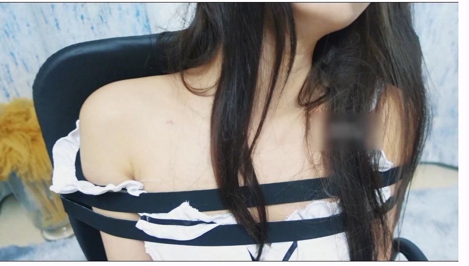 【树屋轻调】灵灵的新玩具，还是网友会玩，给灵灵买了一个4点强力震动的指套