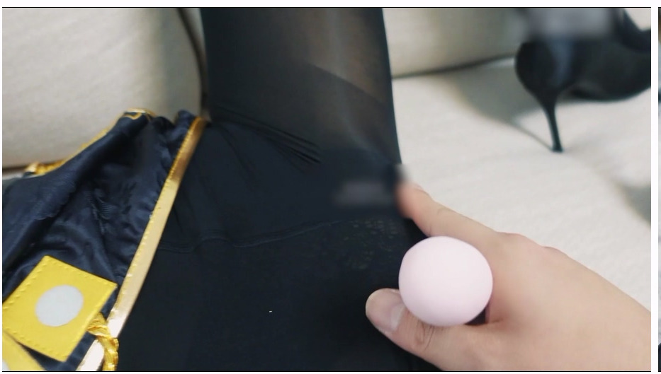 【树屋轻调】女coser灵灵参加漫展回家时被劫匪迷晕，趁机被劫匪全身玩弄，中途被TD震