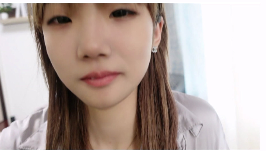 【树屋轻调】天生的骚货淼淼今天很无聊，想让老板玩她，但是老板很累没心情