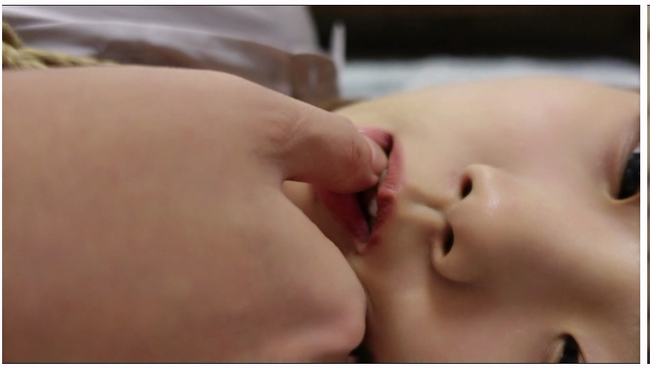 【树屋轻调】天生的骚货淼淼今天很无聊，想让老板玩她，但是老板很累没心情