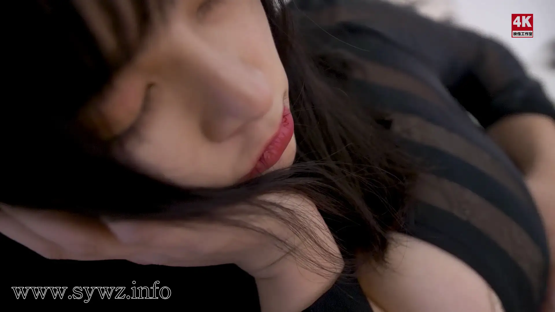 [4K映像]E罩杯少女紧缚初体验，丰腴曲线在绳结缠绕中绽放致命吸引力