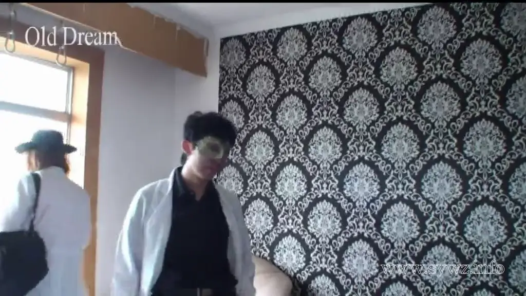 [老梦视觉]黑蕾丝裙下的绳艺谜案，大长腿美人藏着怎样的探案玄机？