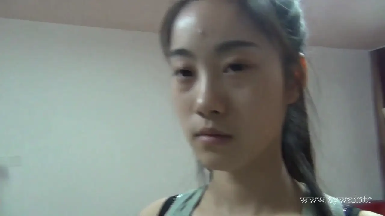 [老梦视觉]平面模特居家拍摄突遇状况，丝袜美腿被绳艺束缚的隐秘体验实录