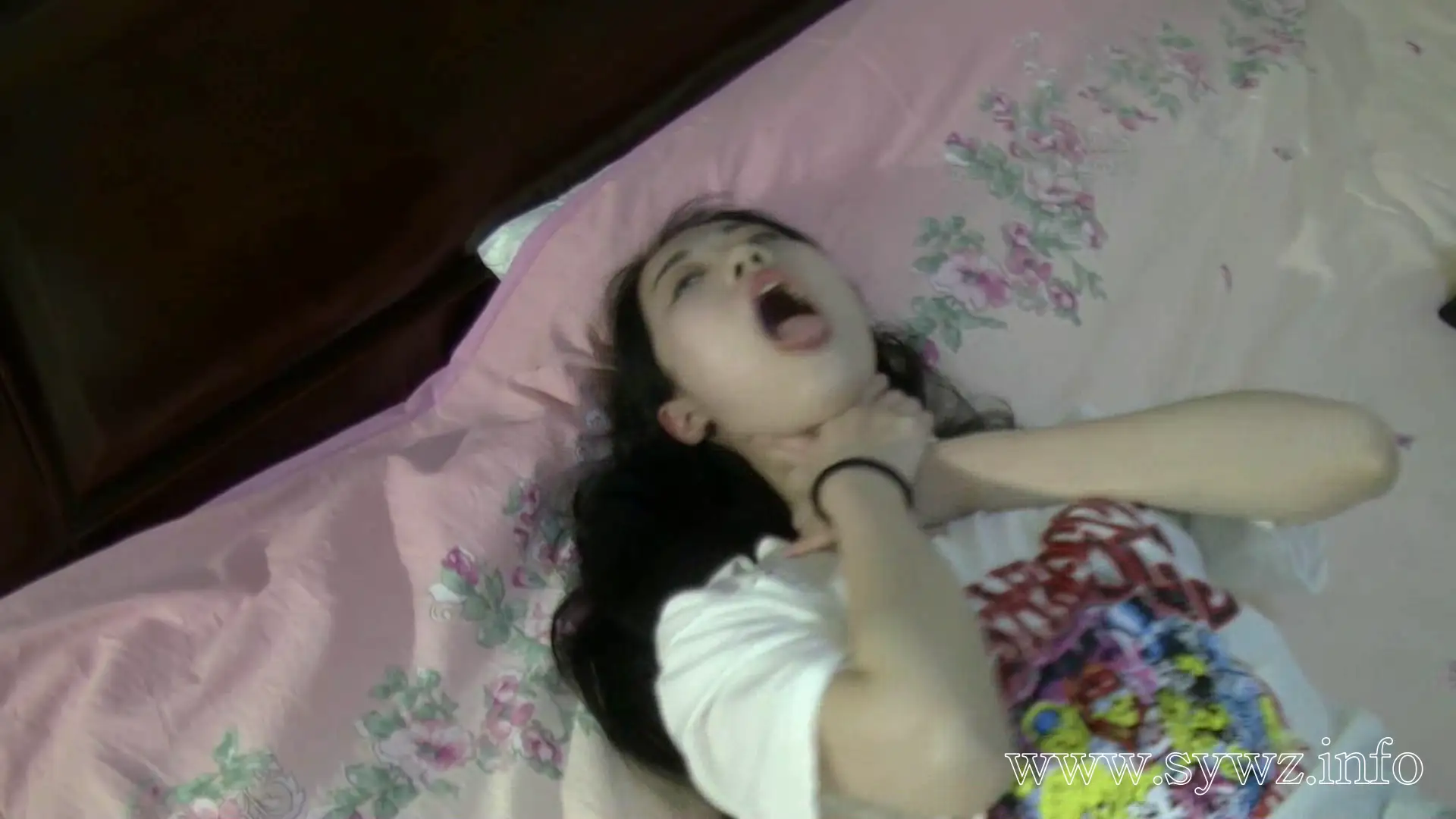 [老梦视觉]上官逸霖的项圈松了三次，那场用绳艺编织的失恋，终究还是散了