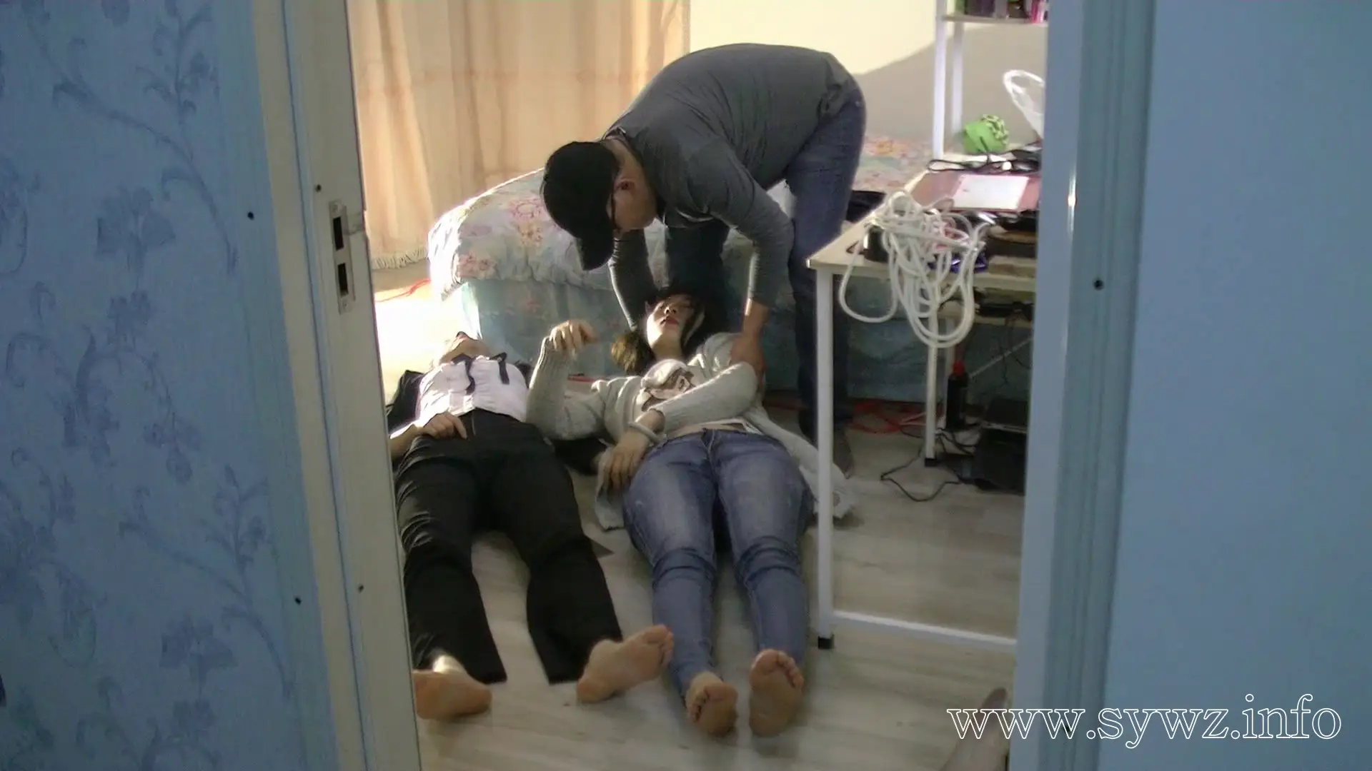 [老梦视觉]午夜血色绑票局，三尺麻绳勒紧的致命约定