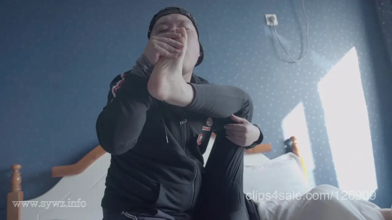 [老梦视觉]深夜玄关异响惊现神秘黑影，长腿美女遭迷晕后陷入致命绳缚局