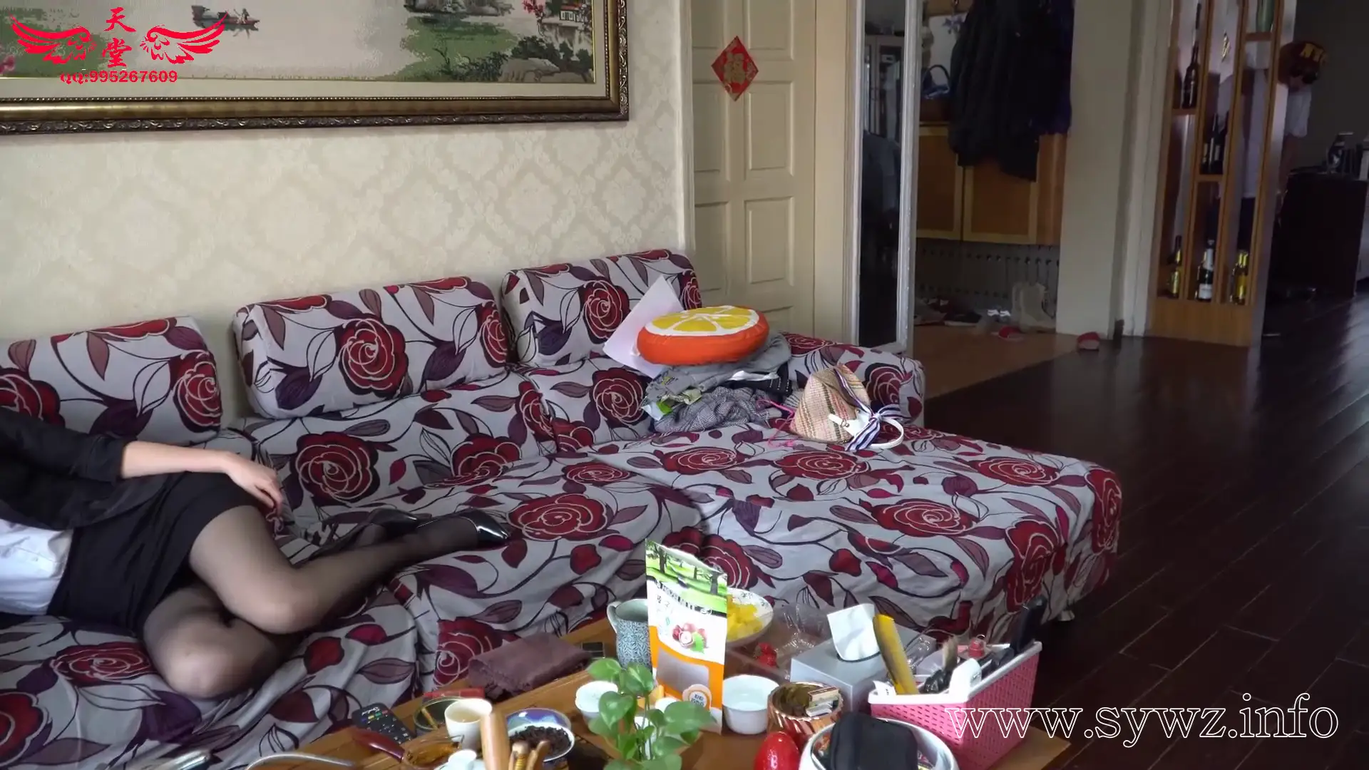 [老梦视觉]亚楠黑丝美腿暗藏玄机，点穴手法下的隐秘玩弄，一场感官与束缚的极致碰撞