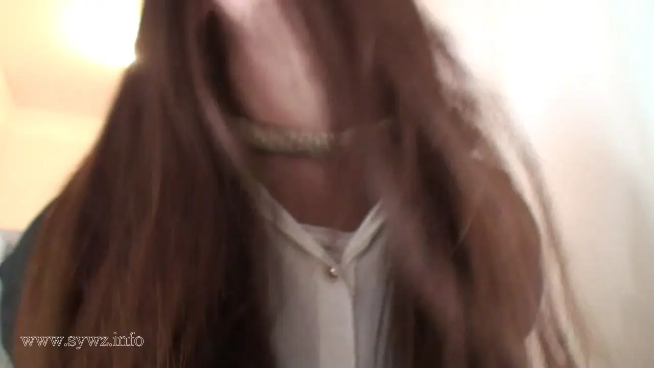 [老梦视觉]暗室悬绳下的隐秘仪式，绳艺师可欣如何用绞刑结编织致命美感